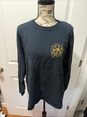 Women’s Long Sleeve Shirt-black